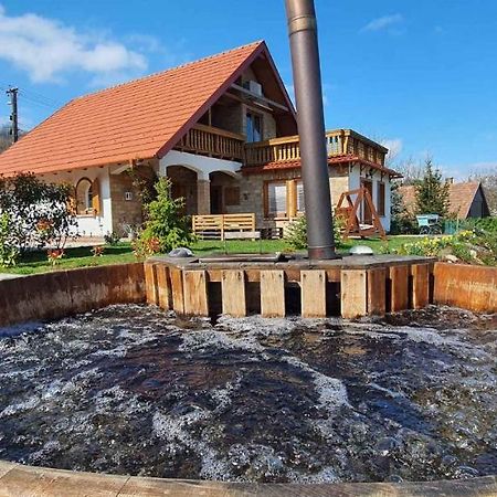 Holiday Home In Balatonendred 44893 外观 照片