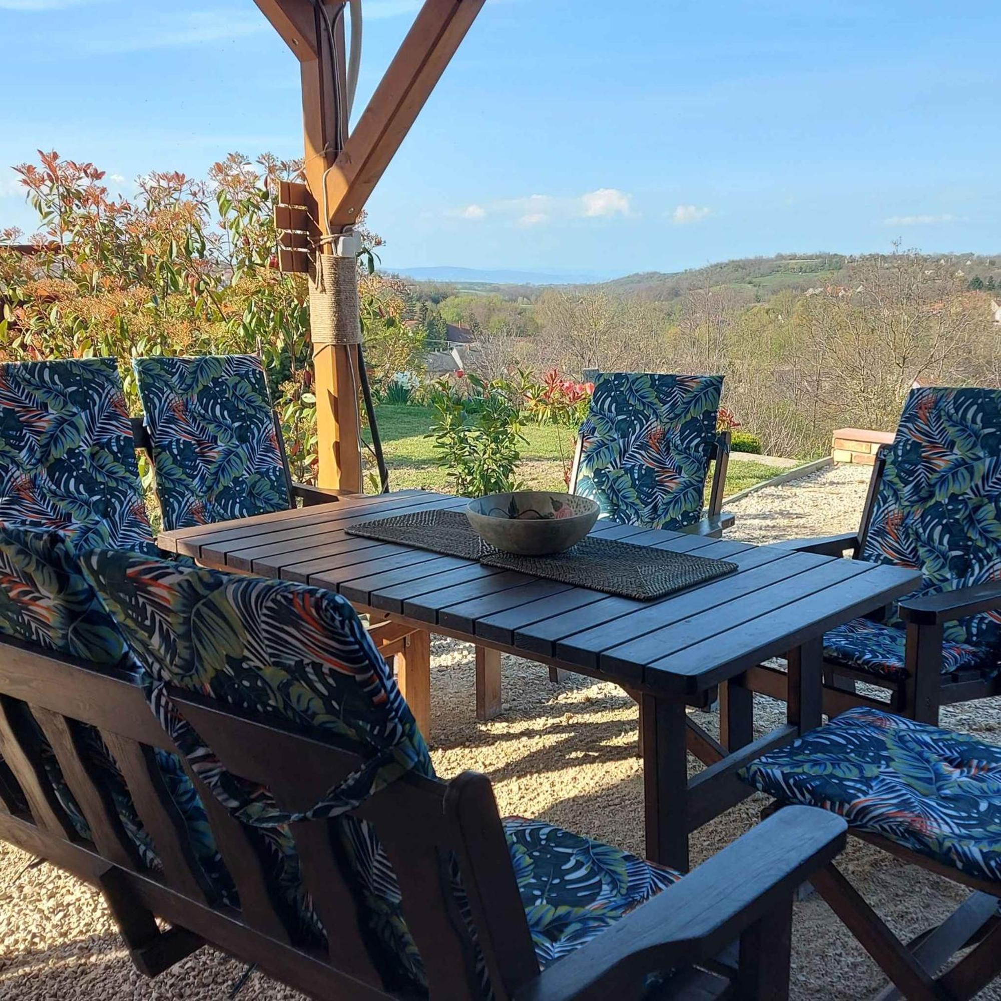 Holiday Home In Balatonendred 44893 外观 照片
